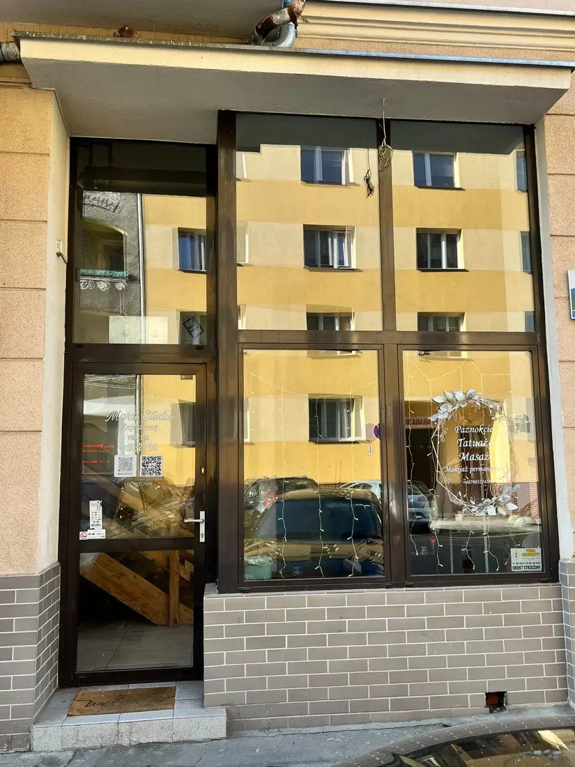 Wejście do Marsi Studio od ulicy Bolesława Śmiałego, Marsi Studio Szczecin