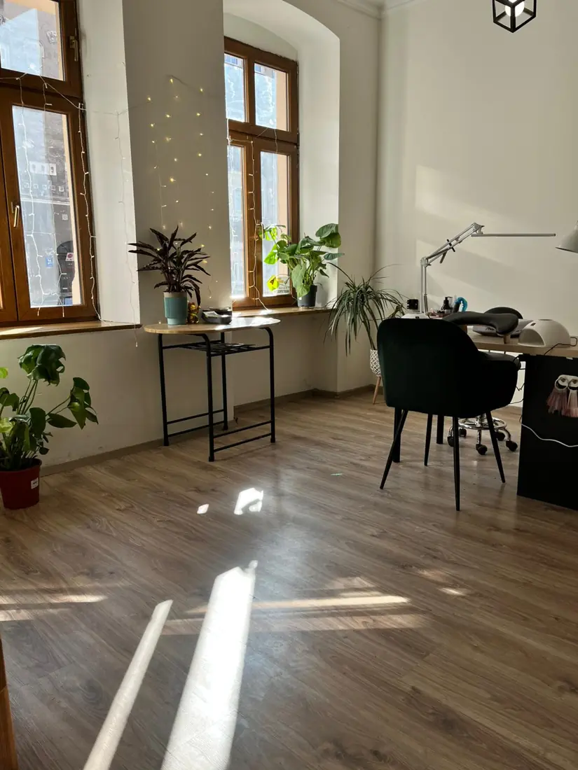 Wnętrze salonu w słońcu, Marsi Studio Szczecin
